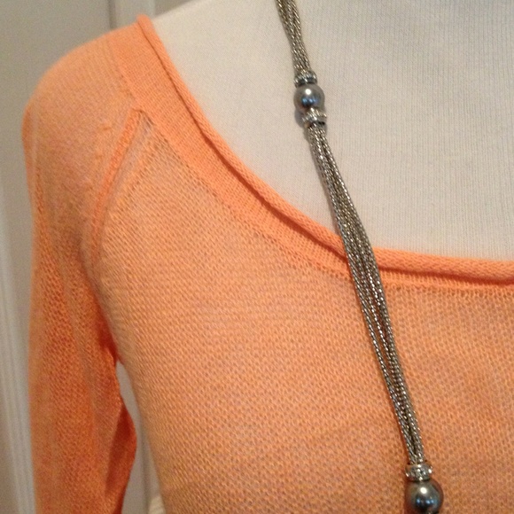 Peach to coral ombré thin sweater - Picture 3 of 3